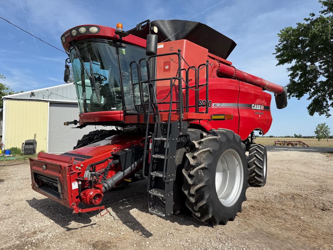 Image of Case IH 8010 Primary image