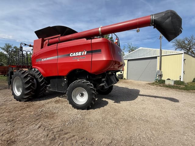 Image of Case IH 8010 equipment image 3