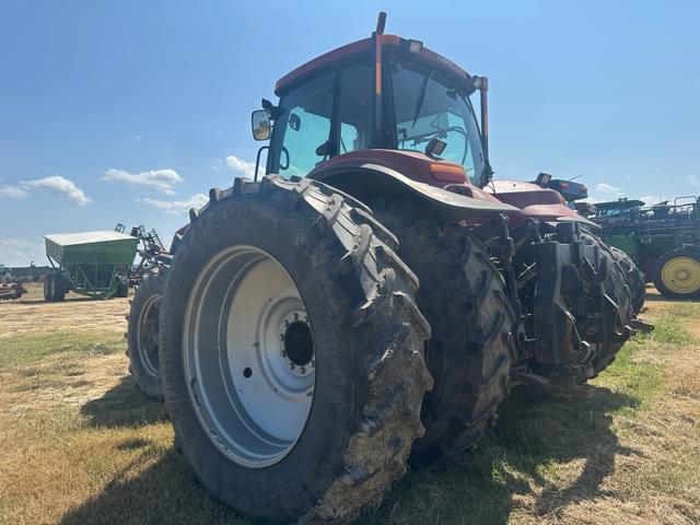 Image of Case IH Magnum 335 equipment image 3