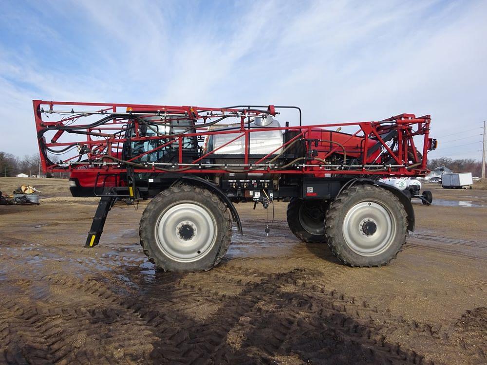 Main image Case IH Patriot 3320 35