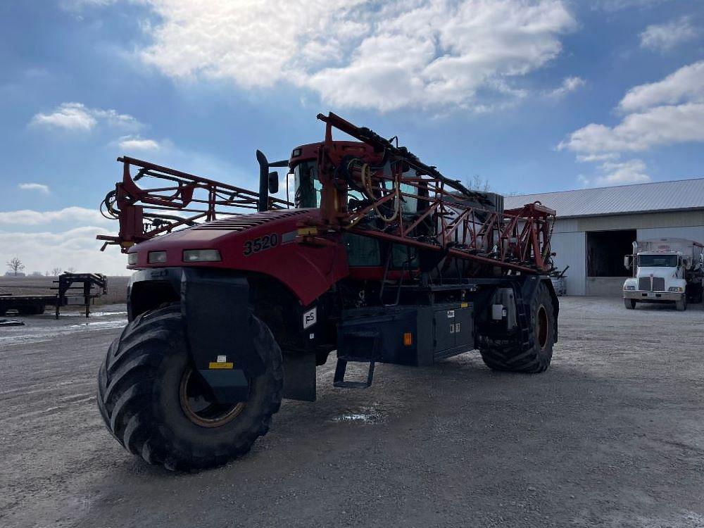 Main image Case IH Titan 3520 1