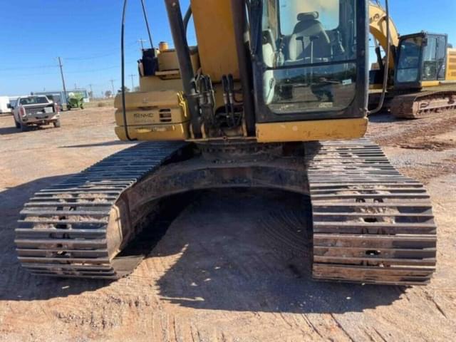 Image of Caterpillar 320D equipment image 4