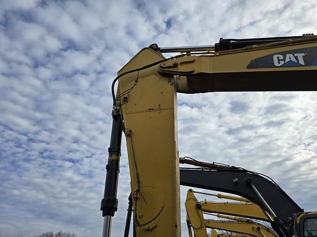 Image of Caterpillar 345C equipment image 3