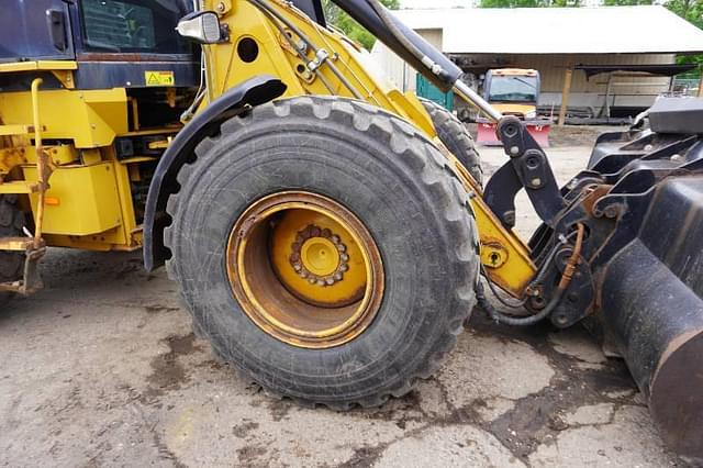 Image of Caterpillar 924H equipment image 3