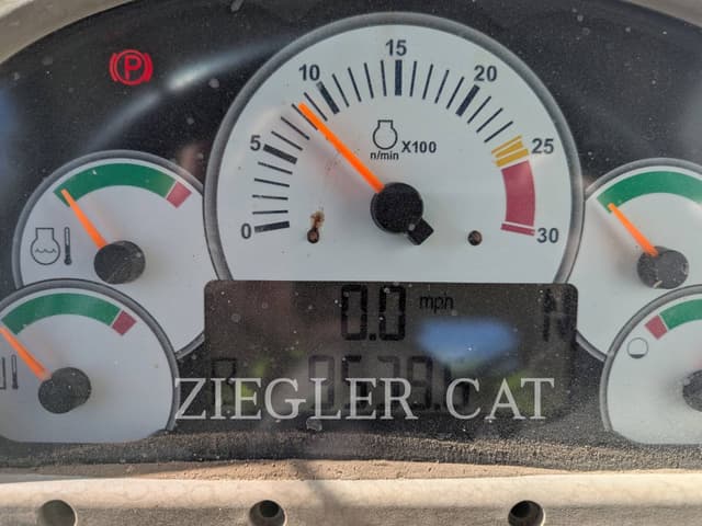 Image of Caterpillar 930H equipment image 4