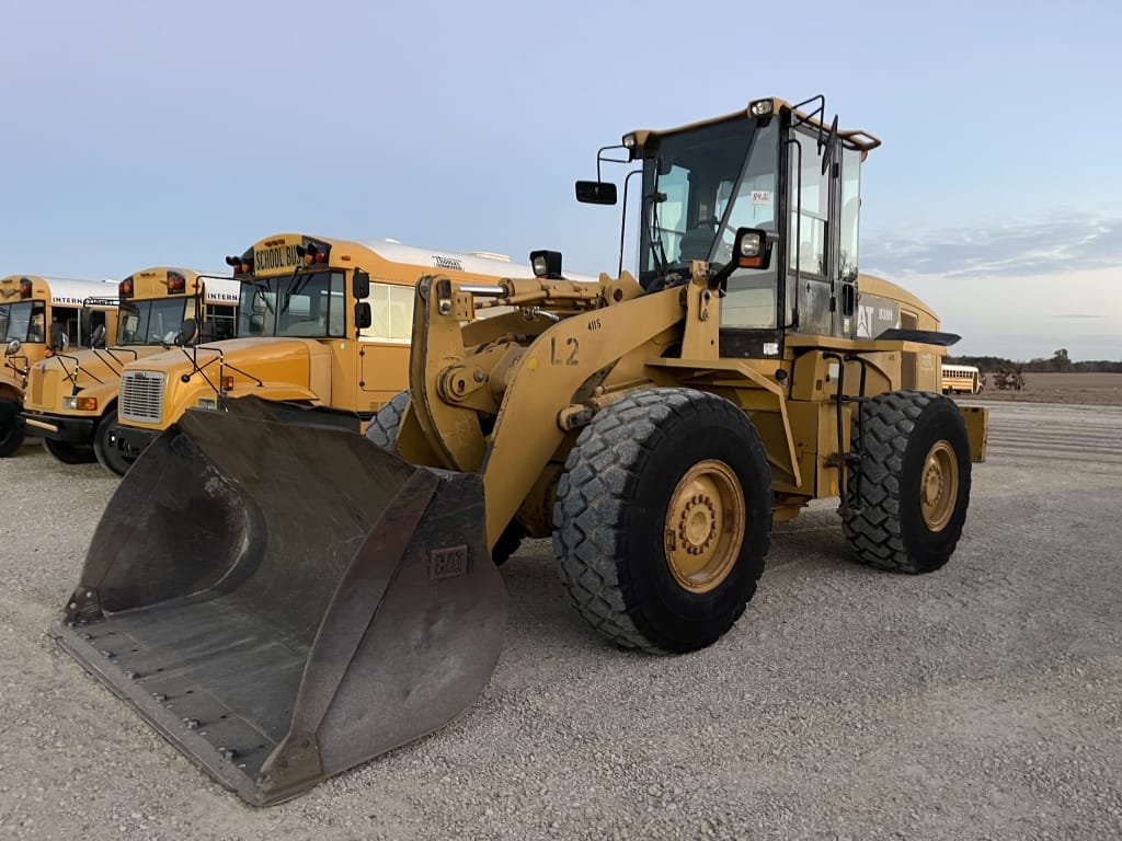 Main image Caterpillar 938H
