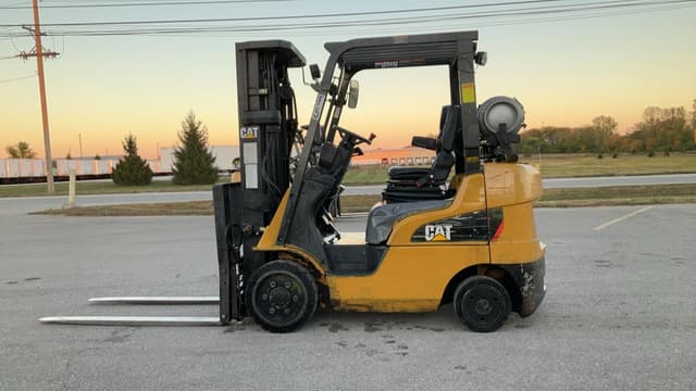 Image of Caterpillar C5000 equipment image 1