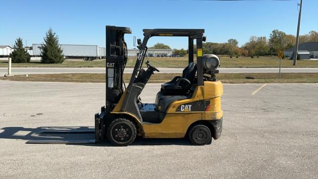 Image of Caterpillar C5000 equipment image 1