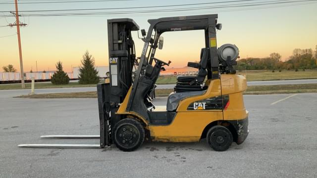 Image of Caterpillar C5000 equipment image 1