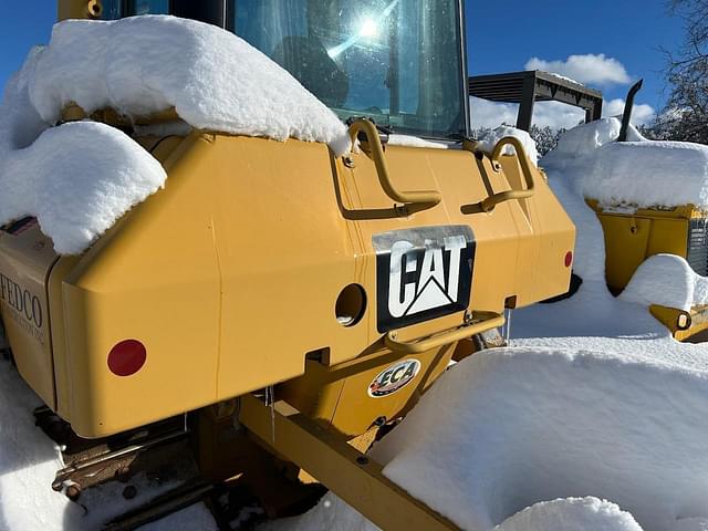 Image of Caterpillar D6N LGP equipment image 2