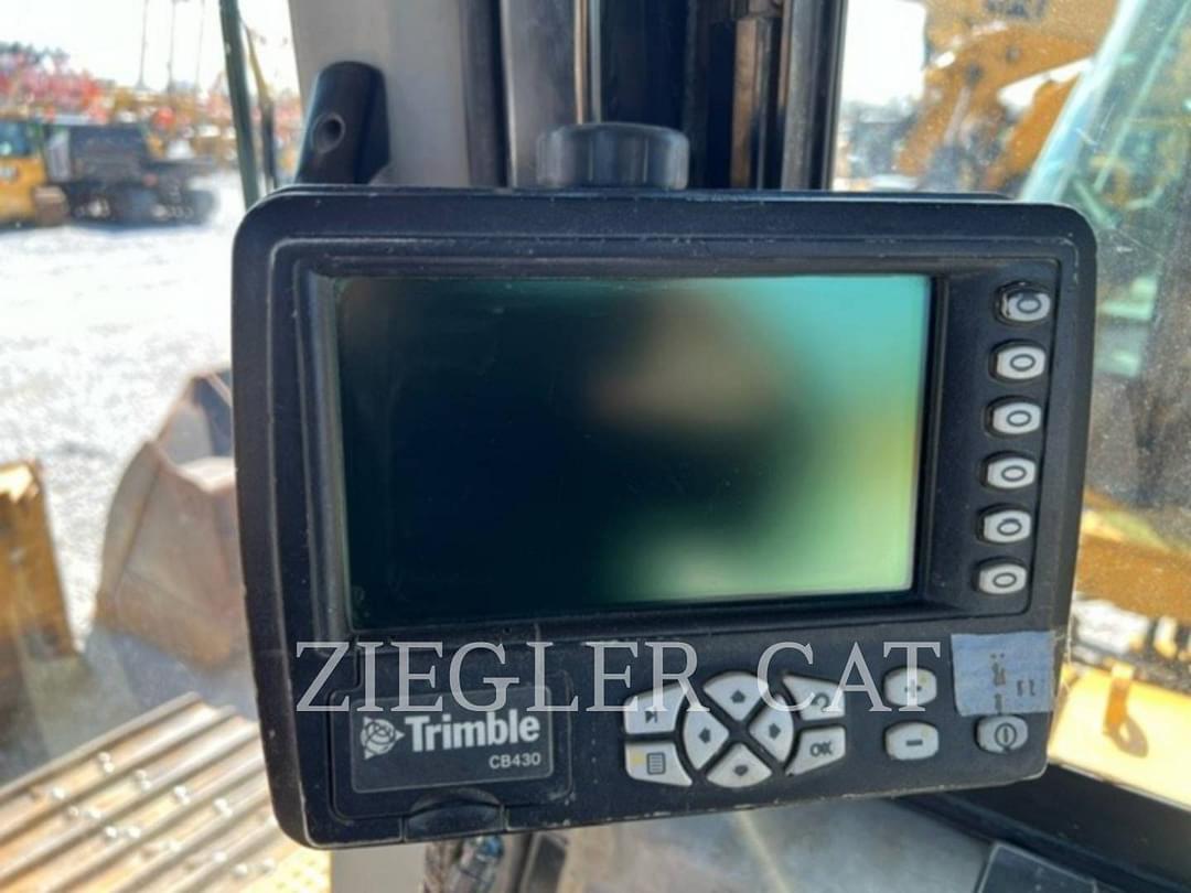 Image of Caterpillar D6T LGP Primary image