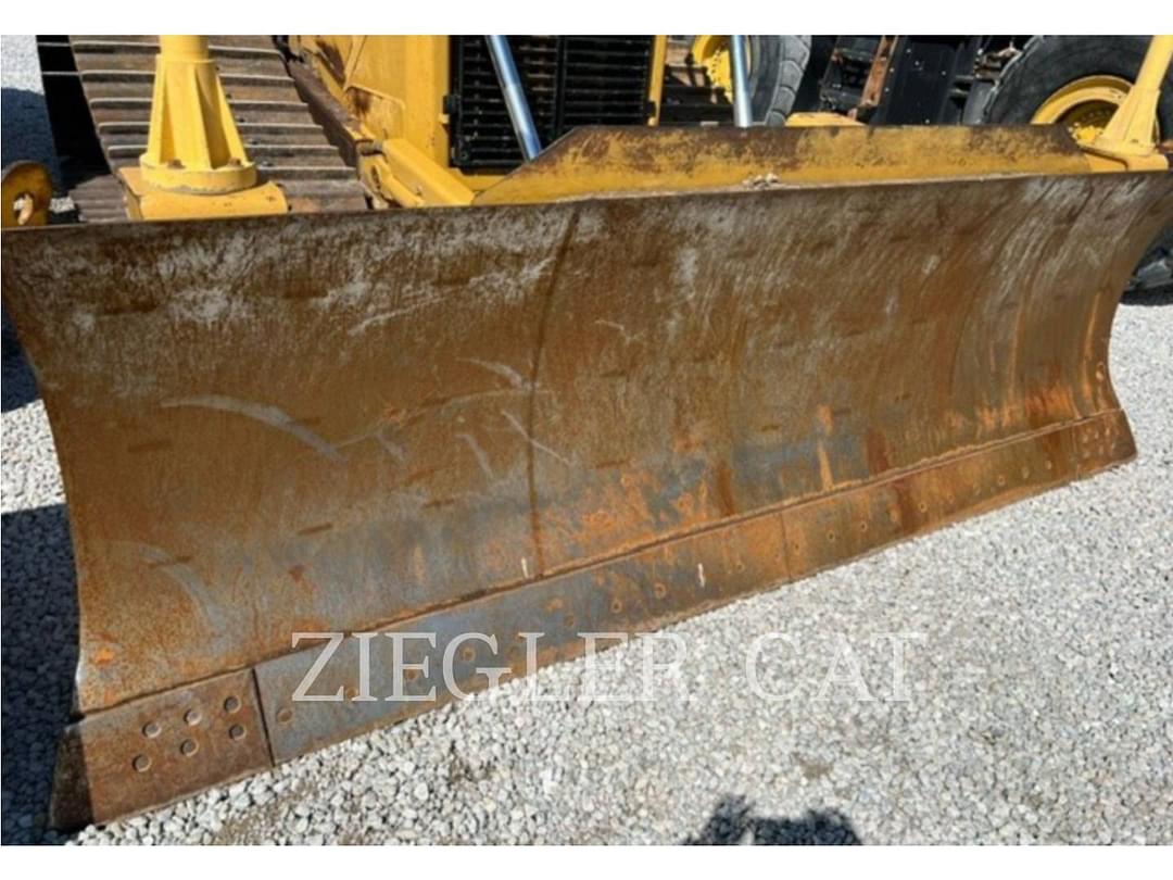 Image of Caterpillar D6T LGP Primary image