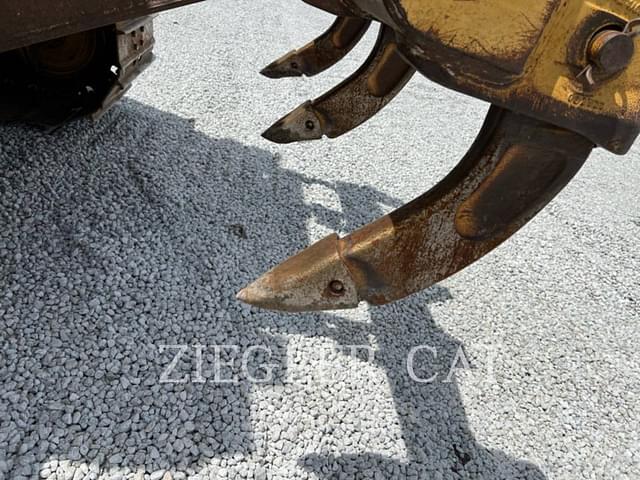 Image of Caterpillar D6T LGP equipment image 3