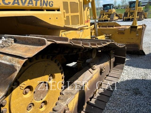 Image of Caterpillar D6T LGP equipment image 2