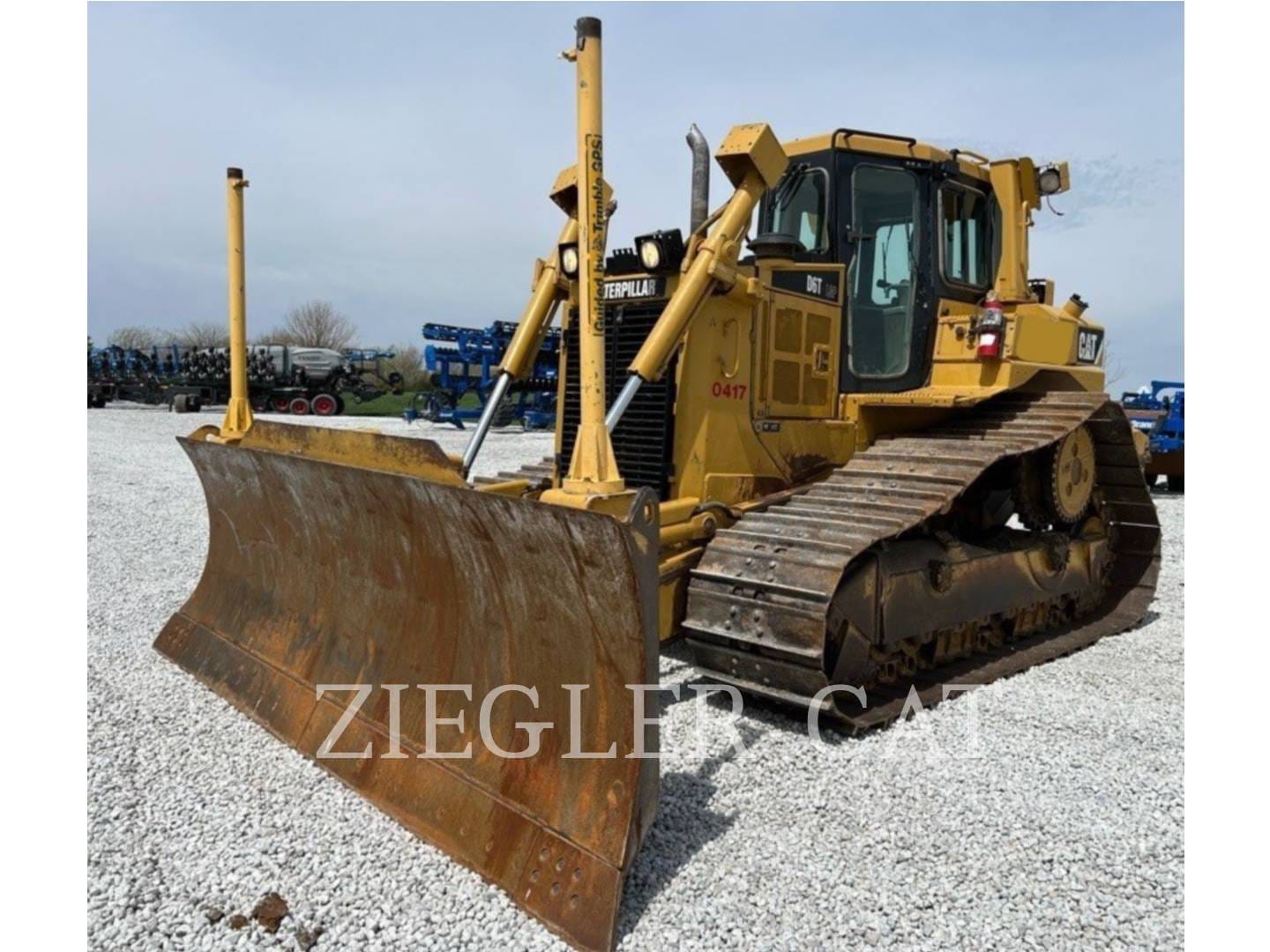 2008 Caterpillar D6T LGP Equipment Image0