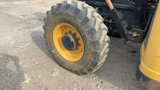 Image of Caterpillar TL1055 equipment image 4