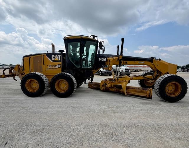 Image of Caterpillar 140M equipment image 3