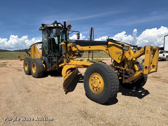 Image of Caterpillar 140M equipment image 2