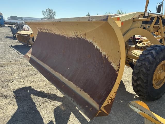 Image of Caterpillar 143H equipment image 3