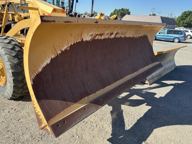 Image of Caterpillar 143H equipment image 4