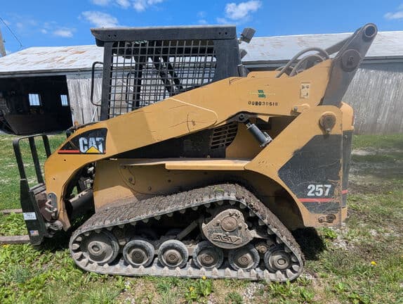 Image of Caterpillar 257 equipment image 1