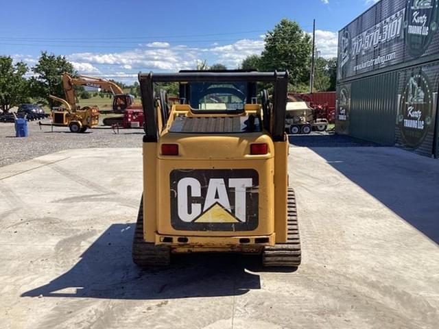 Image of Caterpillar 257B2 equipment image 2