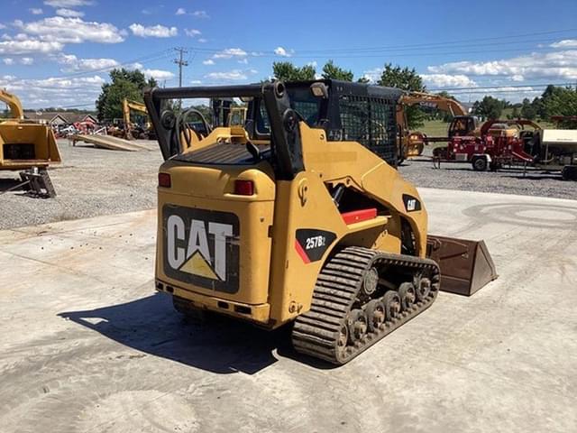 Image of Caterpillar 257B2 equipment image 3