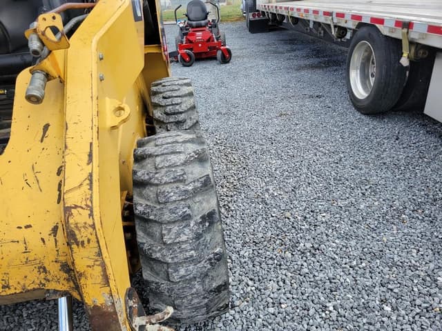 Image of Caterpillar 262C equipment image 3