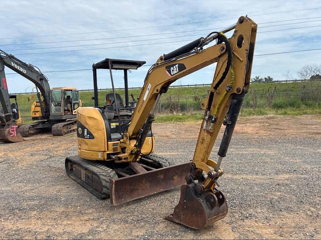 Image of Caterpillar 303C CR equipment image 1