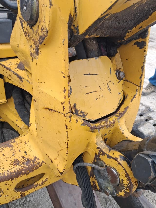 Image of Caterpillar 303C CR equipment image 3