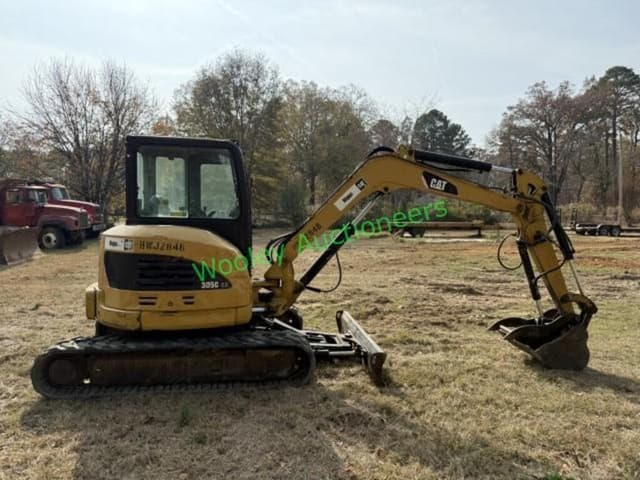 Image of Caterpillar 305C CR equipment image 3
