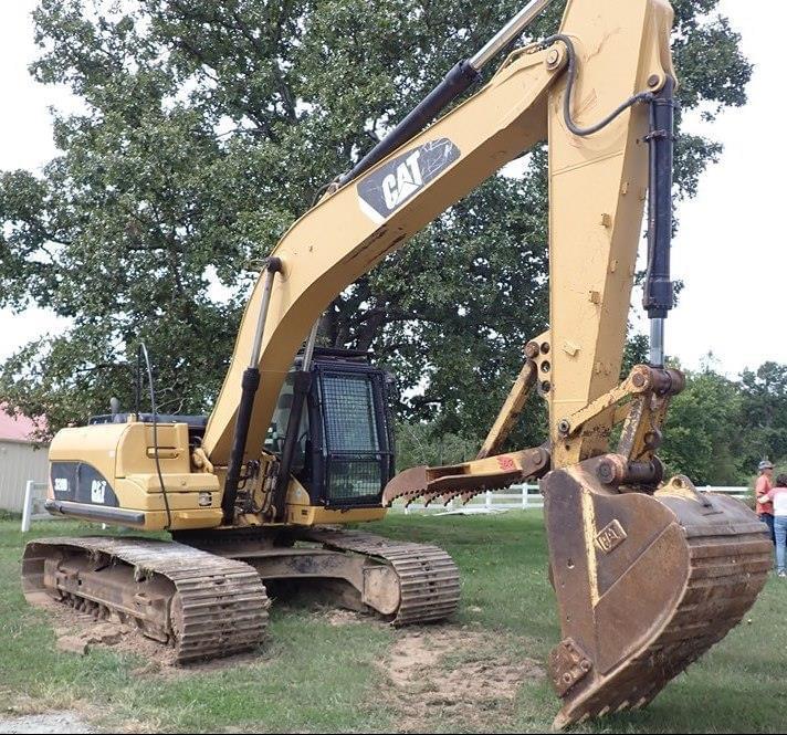 Image of Caterpillar 320D Primary image