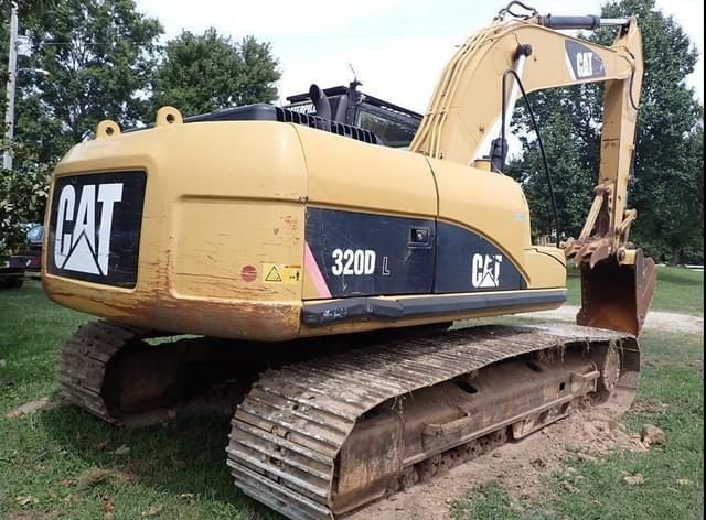 Image of Caterpillar 320D equipment image 3