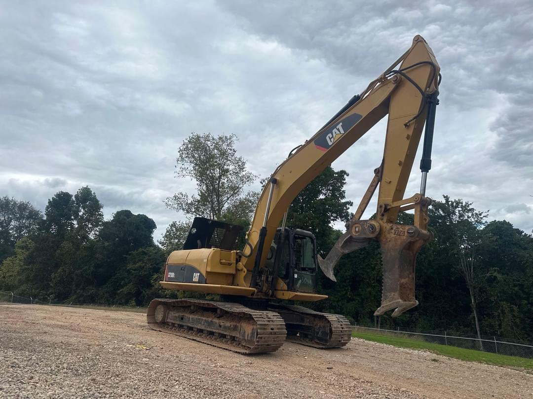Image of Caterpillar 320DL Image 0