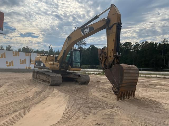 Image of Caterpillar 320DL equipment image 2