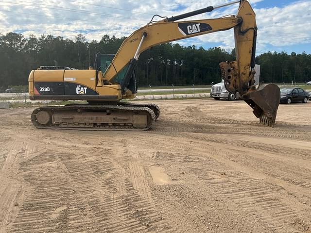 Image of Caterpillar 320DL equipment image 3