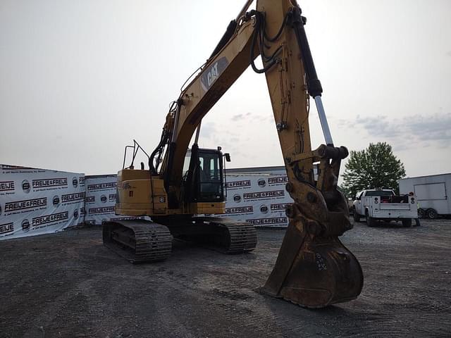 Image of Caterpillar 321D equipment image 2