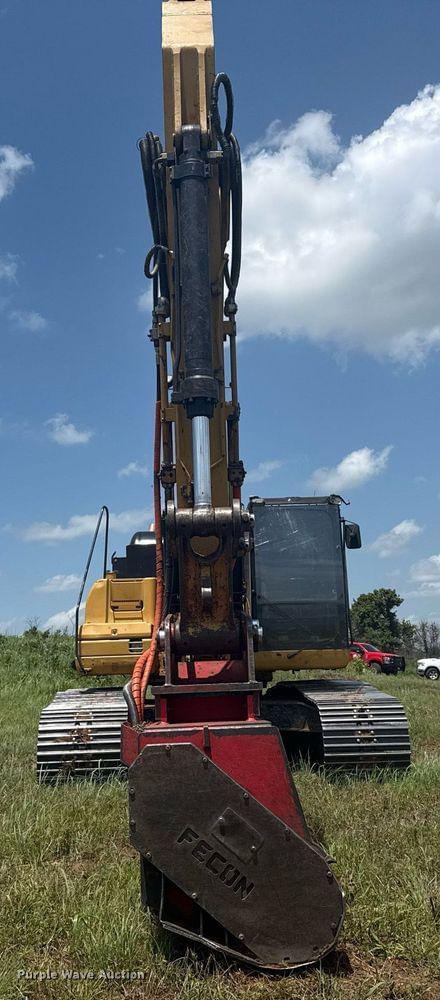 Image of Caterpillar 324DL equipment image 1