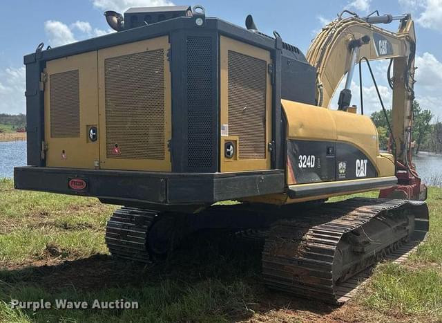 Image of Caterpillar 324DL equipment image 4