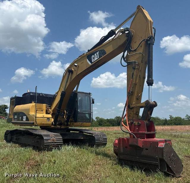 Image of Caterpillar 324DL equipment image 2