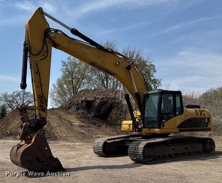 Image of Caterpillar 325DL Primary image