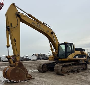 Main image Caterpillar 330D