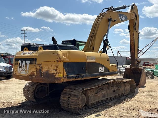 Image of Caterpillar 330D equipment image 4