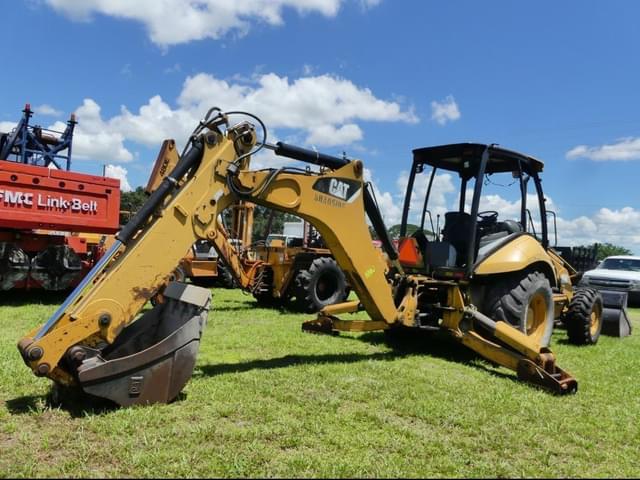 Image of Caterpillar 416E equipment image 3