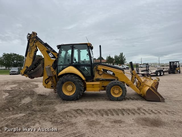 Image of Caterpillar 420E equipment image 3