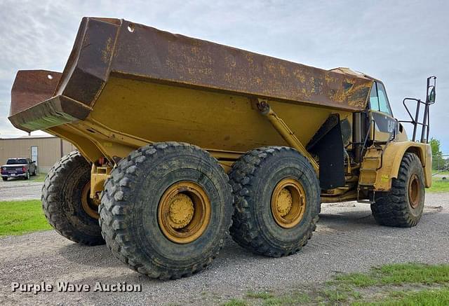 Image of Caterpillar 740 equipment image 4