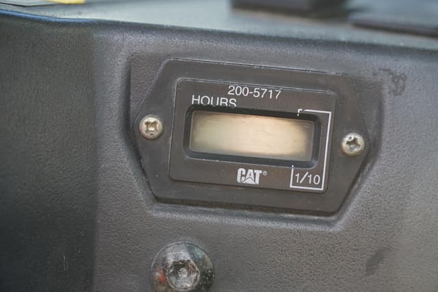 Image of Caterpillar 904B equipment image 2