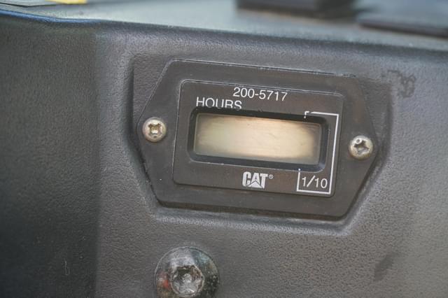 Image of Caterpillar 904B equipment image 2