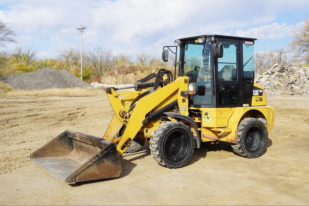 Image of Caterpillar 904B Primary image