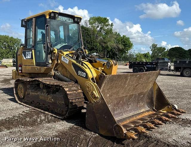 Image of Caterpillar 953D equipment image 2